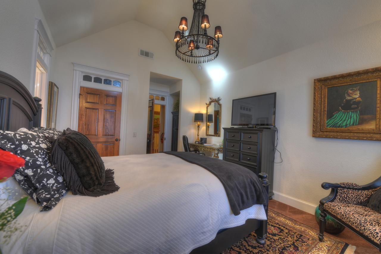 The Victoria Bed & Breakfast Bentonville Exterior foto